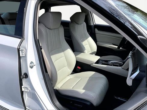 Used 2022 Honda Accord Touring image 22