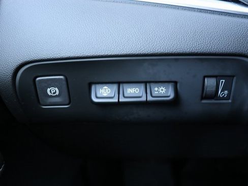 Used 2024 Buick Enclave Avenir w/ Avenir Technology Package image 24