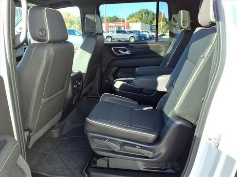 Used 2024 Chevrolet Suburban Premier w/ Premium Package image 45