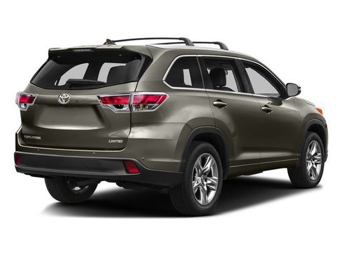 Used 2016 Toyota Highlander Limited AWD/4WD image 2