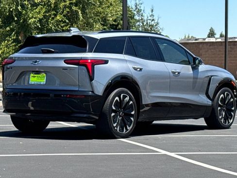 Used 2024 Chevrolet Blazer EV RS AWD/4WD image 11
