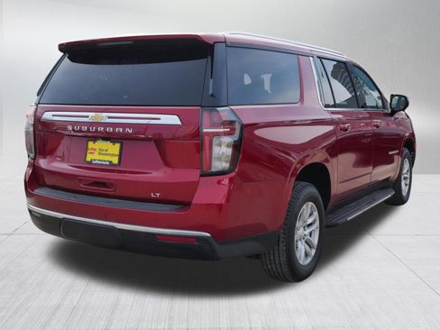 Used 2021 Chevrolet Suburban LT AWD/4WD image 7