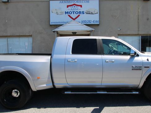 Used 2016 RAM 3500 Laramie AWD/4WD image 4