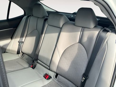 Used 2018 Toyota Camry XSE w/ Audio Package FWD image 15