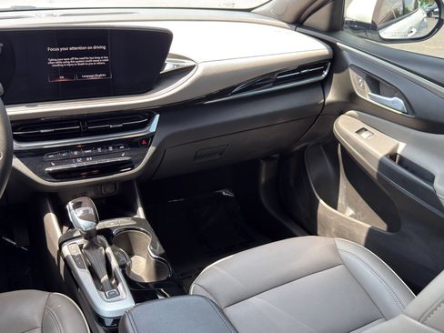 Used 2024 Buick Envista Avenir FWD image 26
