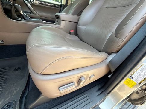 Used 2022 Lexus GX 460 Luxury w/ Sport Design Package AWD/4WD image 18