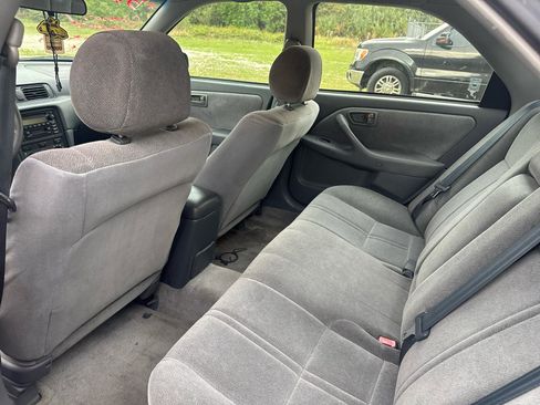 Used 2000 Toyota Camry CE image 7