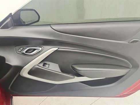 Used 2021 Chevrolet Camaro LT image 29