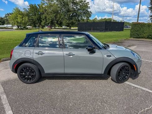 Used 2021 MINI Cooper 4-Door Hardtop w/ 6.5" Touchscreen Package FWD image 2