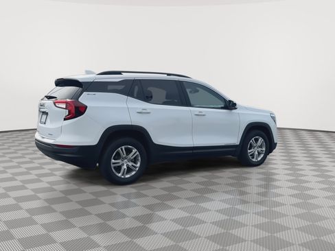 Certified 2023 GMC Terrain SLE w/ Driver Convenience Package AWD/4WD image 8