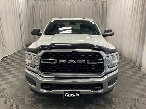 Used 2022 RAM 2500 Big Horn AWD/4WD image 2