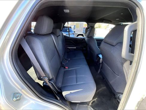 Used 2025 Toyota 4Runner SR5 image 16