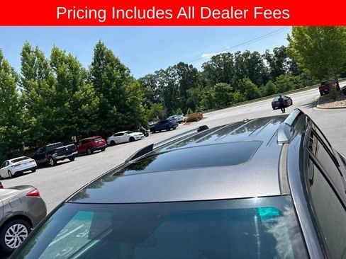 Used 2011 Toyota Highlander Limited w/ Tow Pkg AWD/4WD image 8