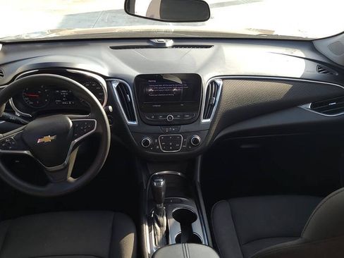 Used 2020 Chevrolet Malibu LT FWD image 6