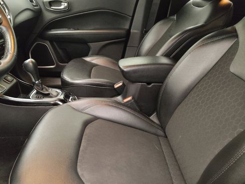 Used 2020 Jeep Compass Altitude image 17