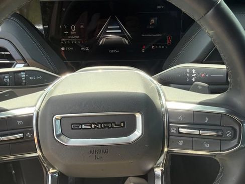 Used 2026 GMC Yukon XL Denali w/ Sun & Power Step Package AWD/4WD image 3