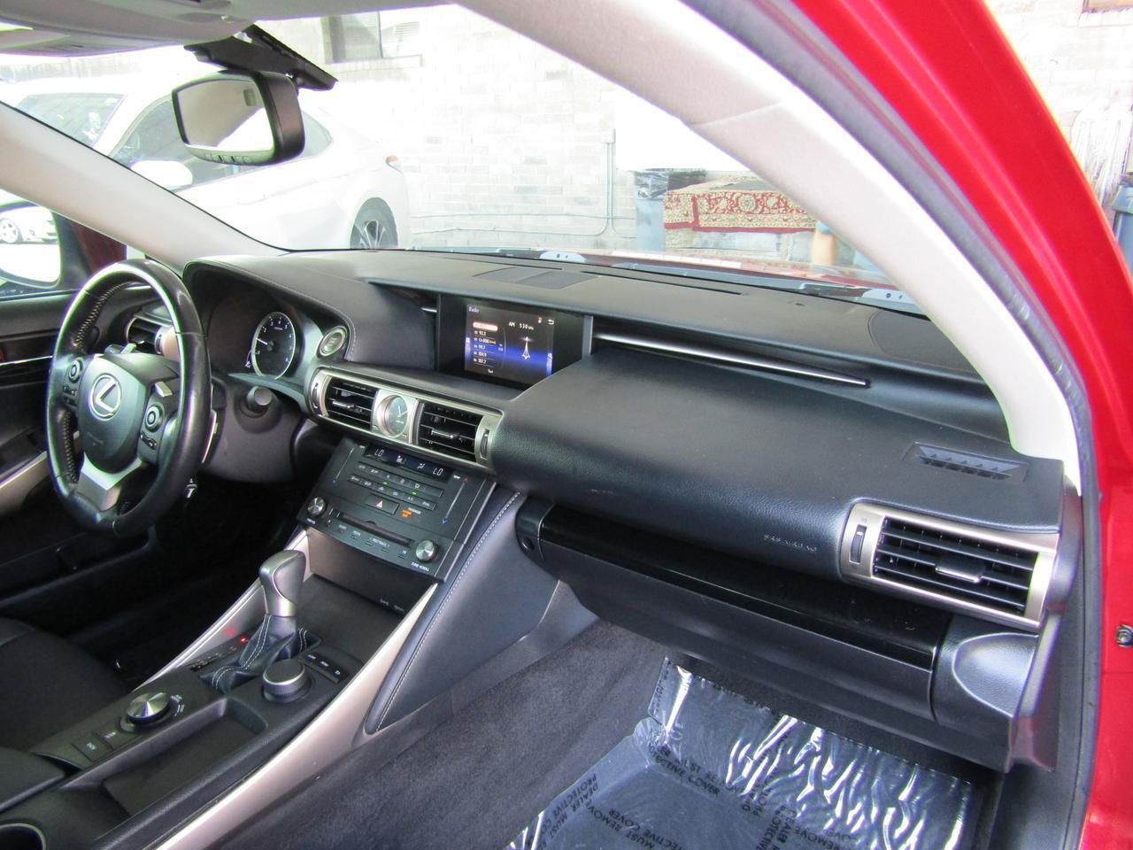 Used 2015 Lexus IS 250 RWD image 11