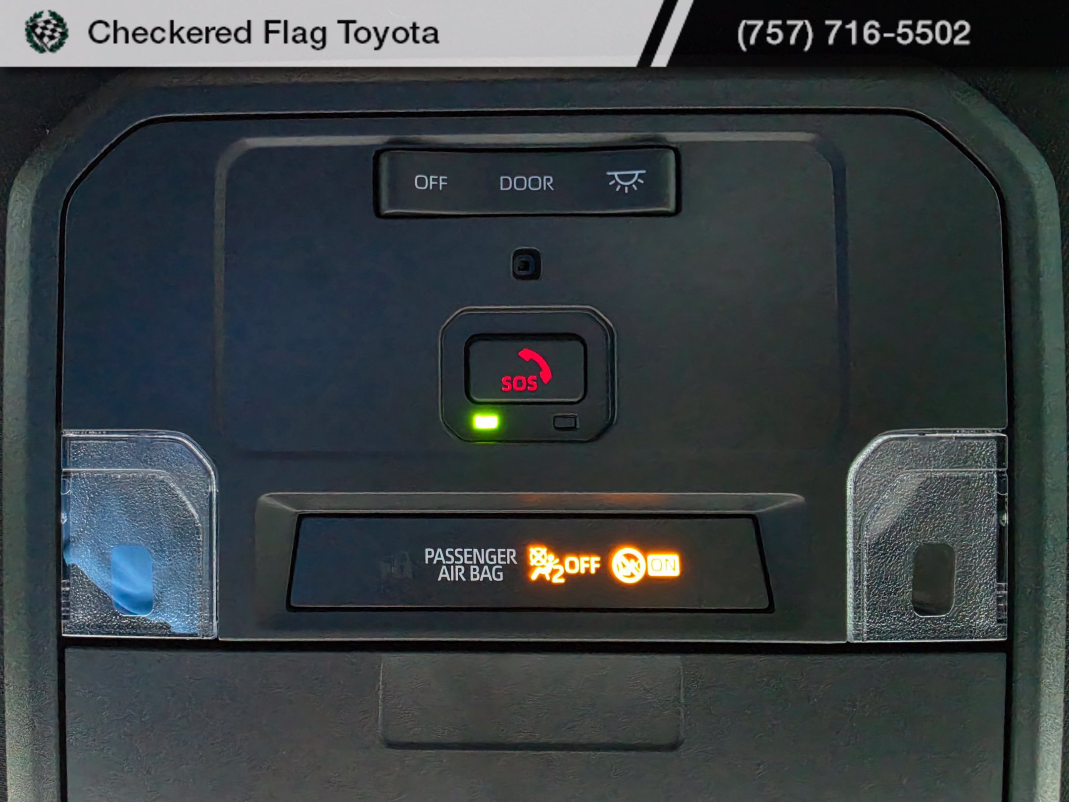 Used 2025 Toyota Tacoma SR5 AWD/4WD image 17