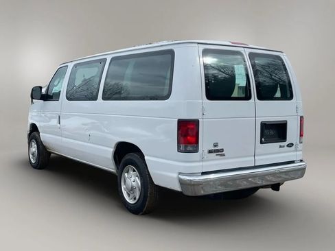 Used 2014 Ford E-150 and Econoline 150 w/ Power Group image 7