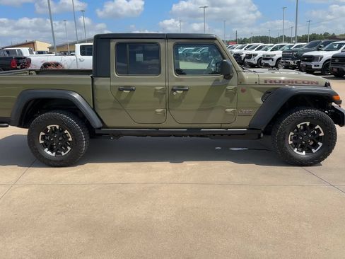 Used 2026 Jeep Gladiator Rubicon AWD/4WD image 2