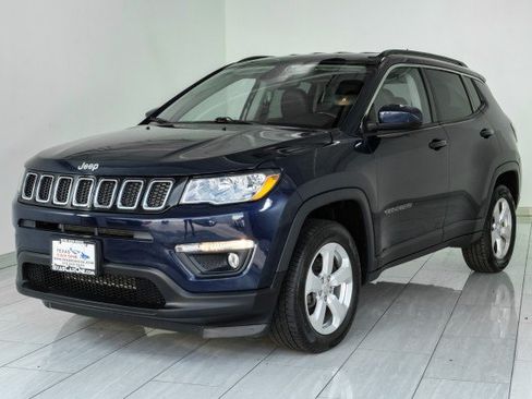 Used 2020 Jeep Compass Latitude AWD/4WD image 4