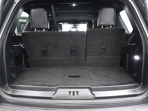 Used 2020 Ford Expedition XLT w/ Equipment Group 202A RWD image 23