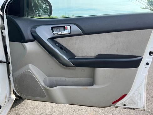 Used 2013 Kia Forte EX FWD image 21