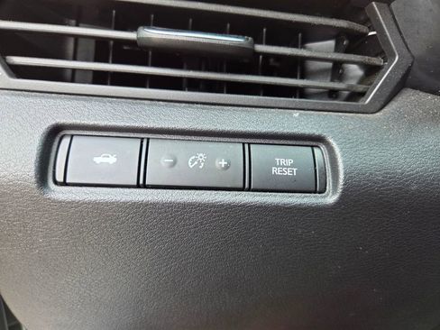 Used 2022 Nissan Altima 2.5 SV FWD image 26
