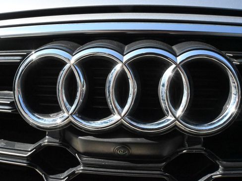 Certified 2024 Audi Q5 2.0T Premium Plus w/ Premium Plus Package image 14