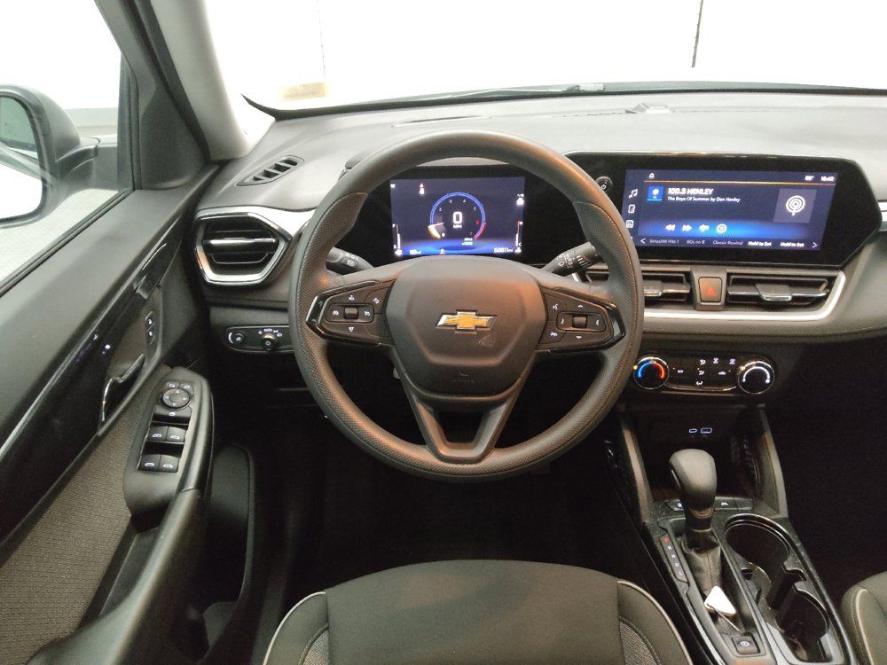 Used 2024 Chevrolet TrailBlazer LS FWD image 22