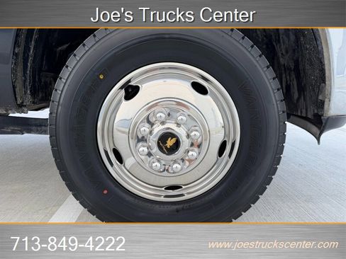 Used 2017 RAM 3500 Tradesman w/ Chrome Appearance Group image 46