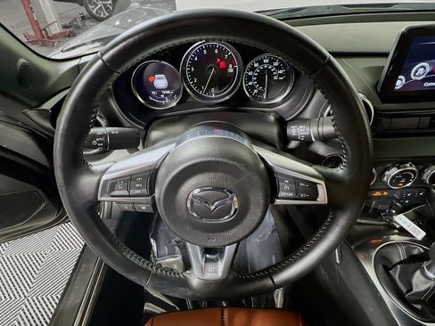 Used 2023 MAZDA MX-5 Miata Grand Touring RWD image 10