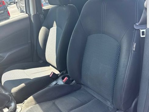 Used 2016 Nissan Versa Note SV FWD image 3