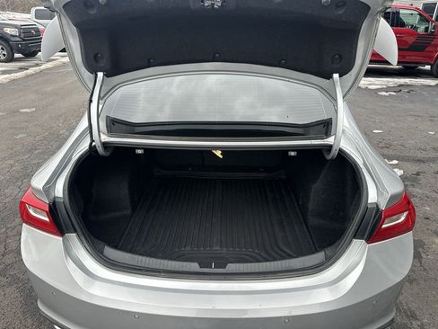 Used 2021 Chevrolet Malibu RS image 28