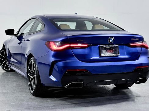 Used 2021 BMW 440i xDrive M440i xDrive Coupe w/ Premium Package image 9