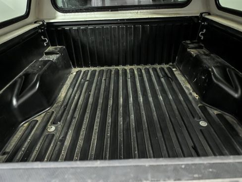 Used 2022 Toyota Tacoma SR AWD/4WD image 12