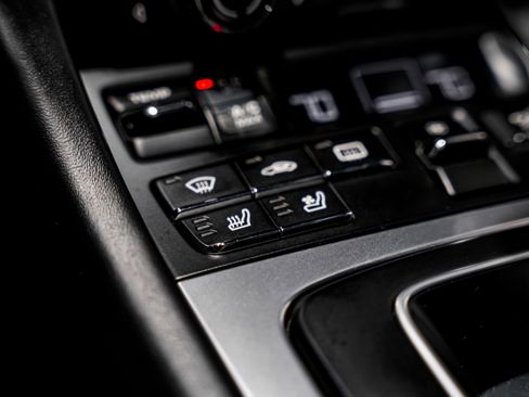 Used 2014 Porsche 911 Carrera 4S image 15