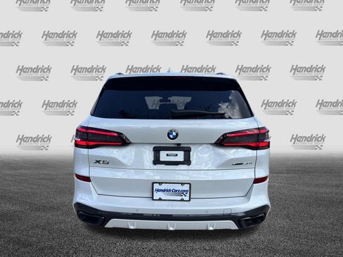 Used 2022 BMW X5 xDrive40i w/ M Sport Package AWD/4WD image 9