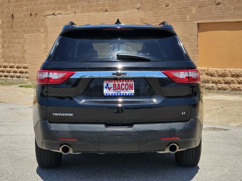 Used 2020 Chevrolet Traverse LT FWD image 5