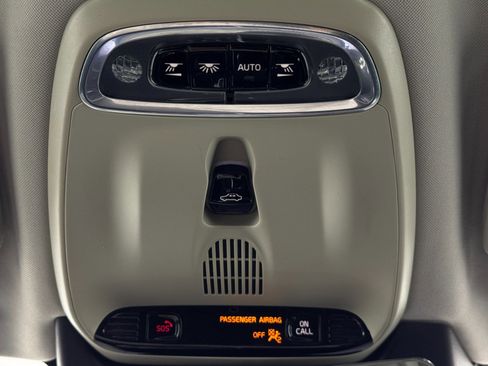 Used 2017 Volvo S90 T5 Momentum w/ Convenience Package image 33