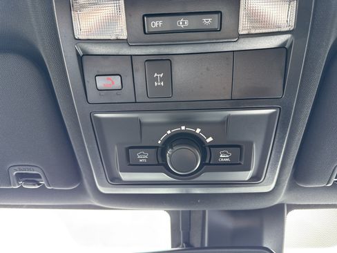 Used 2023 Toyota Tacoma TRD Off-Road AWD/4WD image 30