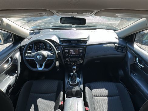 Used 2017 Nissan Rogue S w/ Appearance Package AWD/4WD image 27