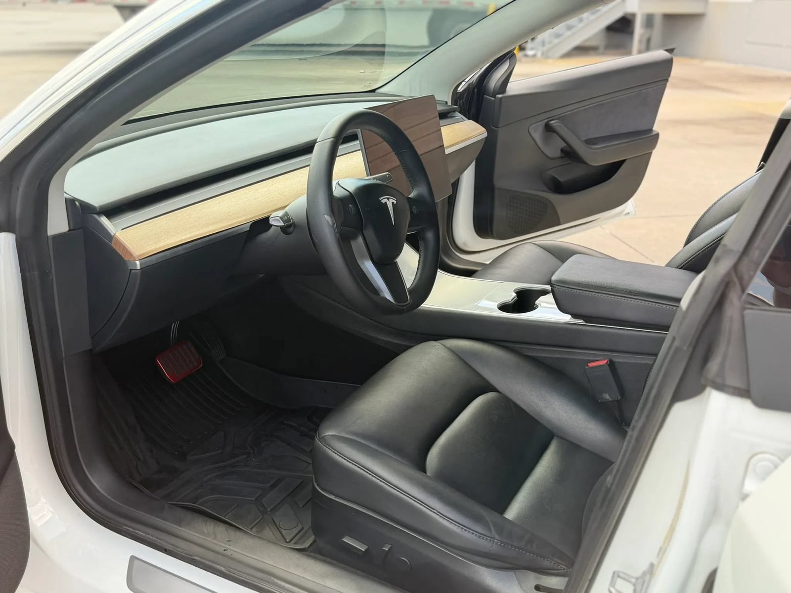 Used 2020 Tesla Model 3 Long Range AWD/4WD image 17