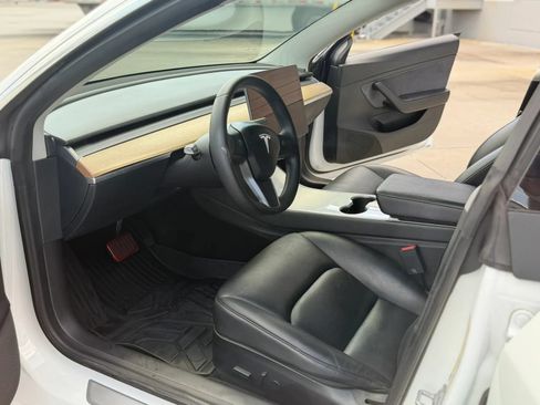 Used 2020 Tesla Model 3 Long Range AWD/4WD image 17