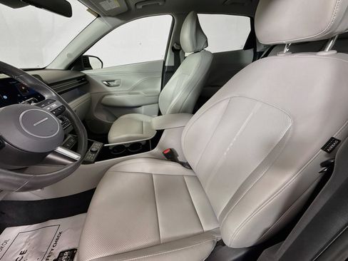 Used 2024 Hyundai Kona Limited AWD/4WD image 11