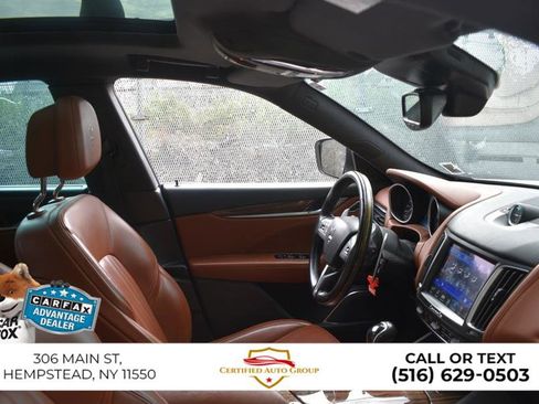 Used 2018 Maserati Levante S GranLusso AWD/4WD image 17
