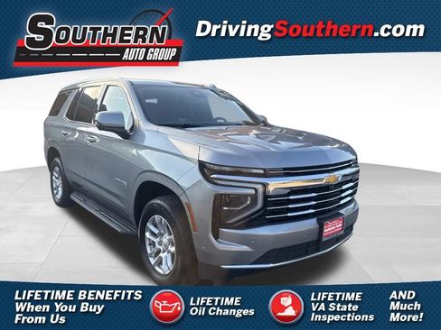 Used 2025 Chevrolet Tahoe LT AWD/4WD image 1