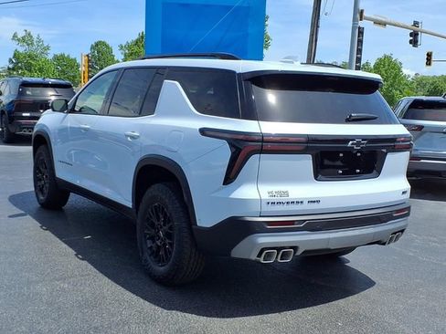 New 2026 Chevrolet Traverse Z71 w/ Enhanced Driving Package AWD/4WD image 3