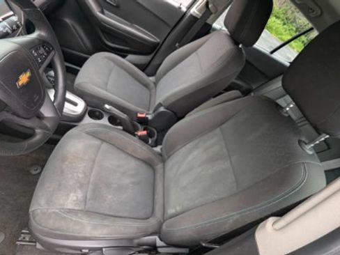 Used 2015 Chevrolet Trax LS AWD/4WD image 15