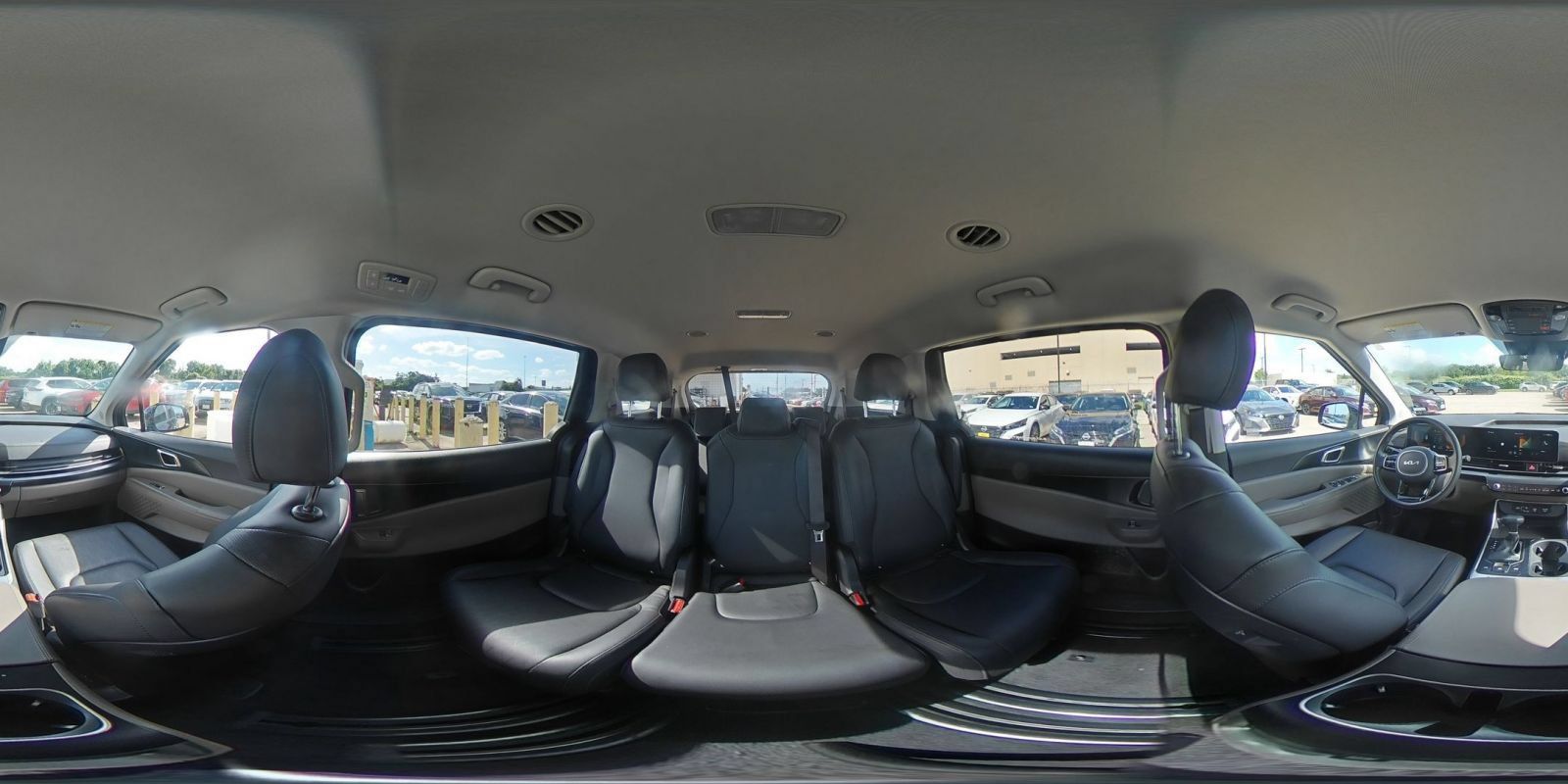 Used 2026 Kia Carnival FWD image 42